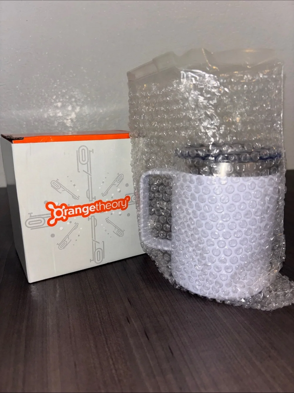 NIB Orange Theory White and Orange Insulated Travel Mug with Clear Lid